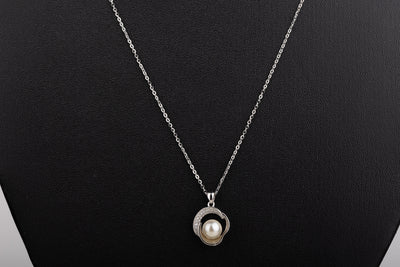 Silver Pearl Pendant with chain(92.5)